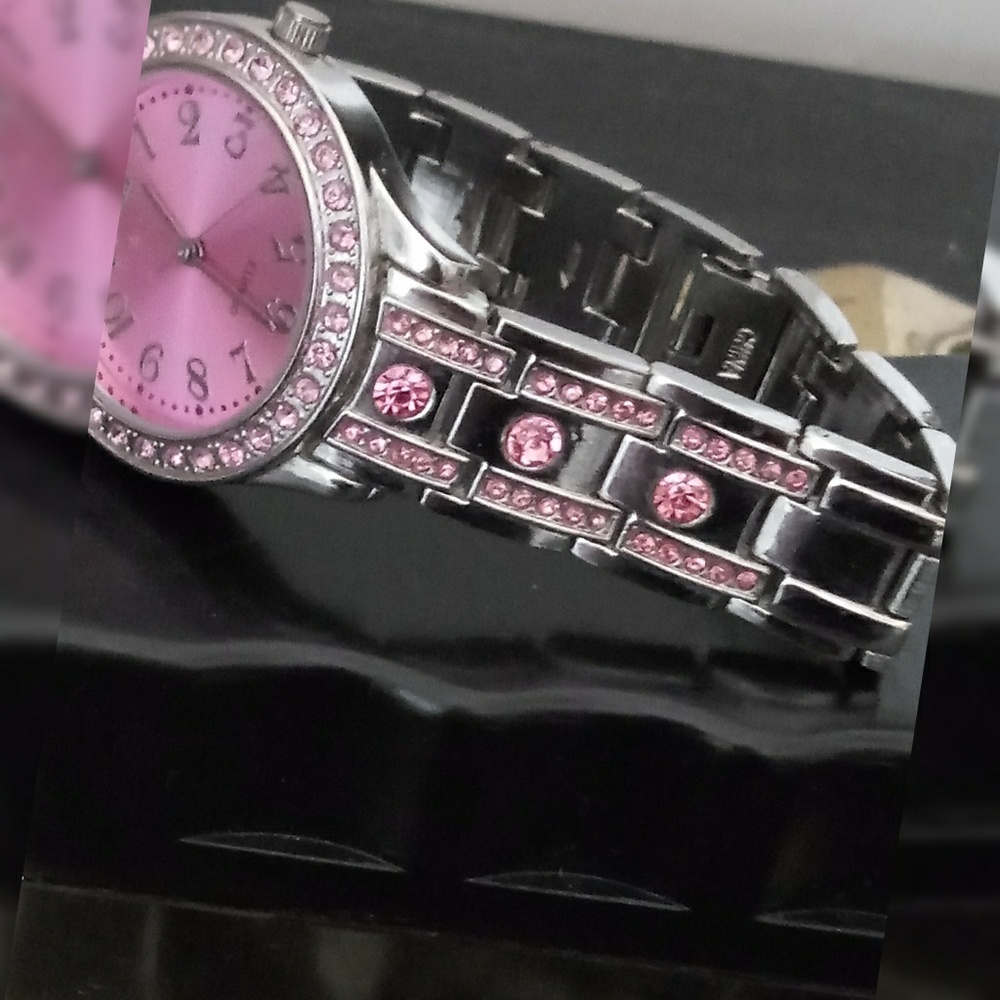 Women's Pink Quartz Sivertone Bracelet Watch